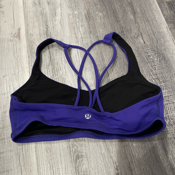 Lululemon Free to Be Bra - Wild Light Support, A/B Cup Size 6 - Picture 2 of 6